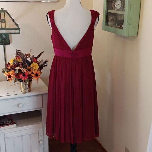 Maggie London Silk Dressy Dress - Picture 5 of 10